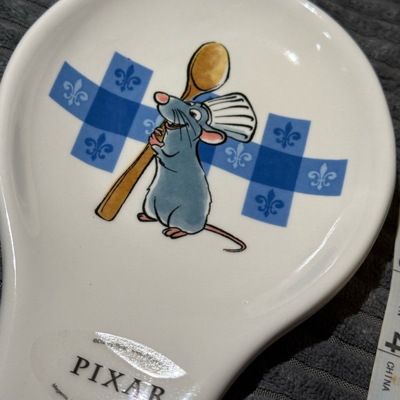 Rae Dunn x Disney Pixar x Ratatouille ‘Le Petit Chef’ Spoon Rest NEW - Picture 4 of 7